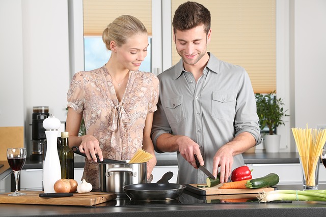 man-vrouw-keuken